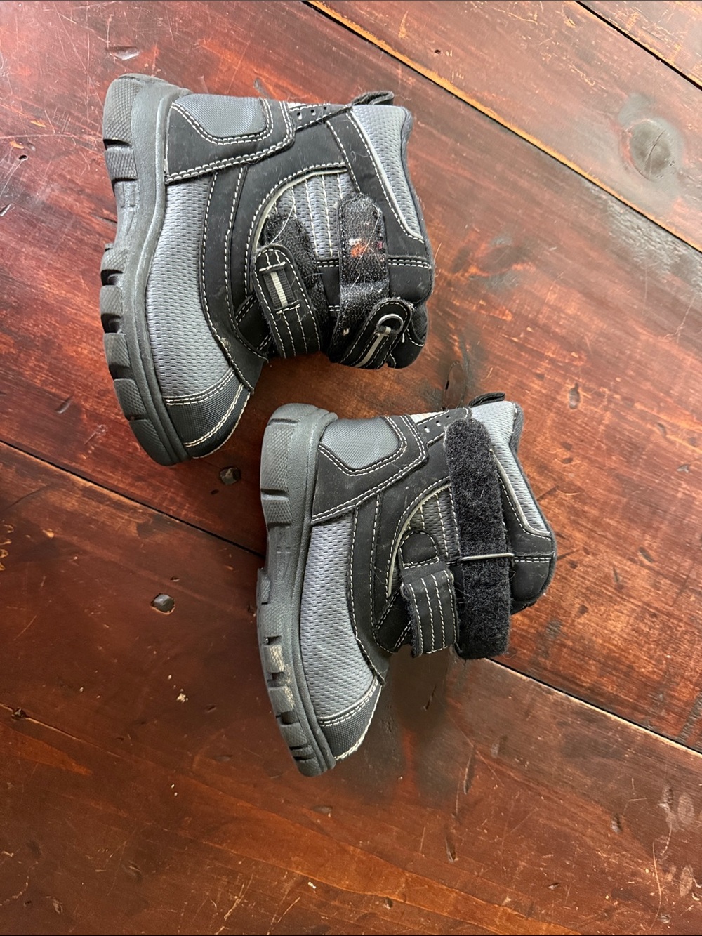 The Children's Place Black and Gray child Hook-and-Loop snow Boots